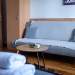 לינה וארוחת בוקר Gora